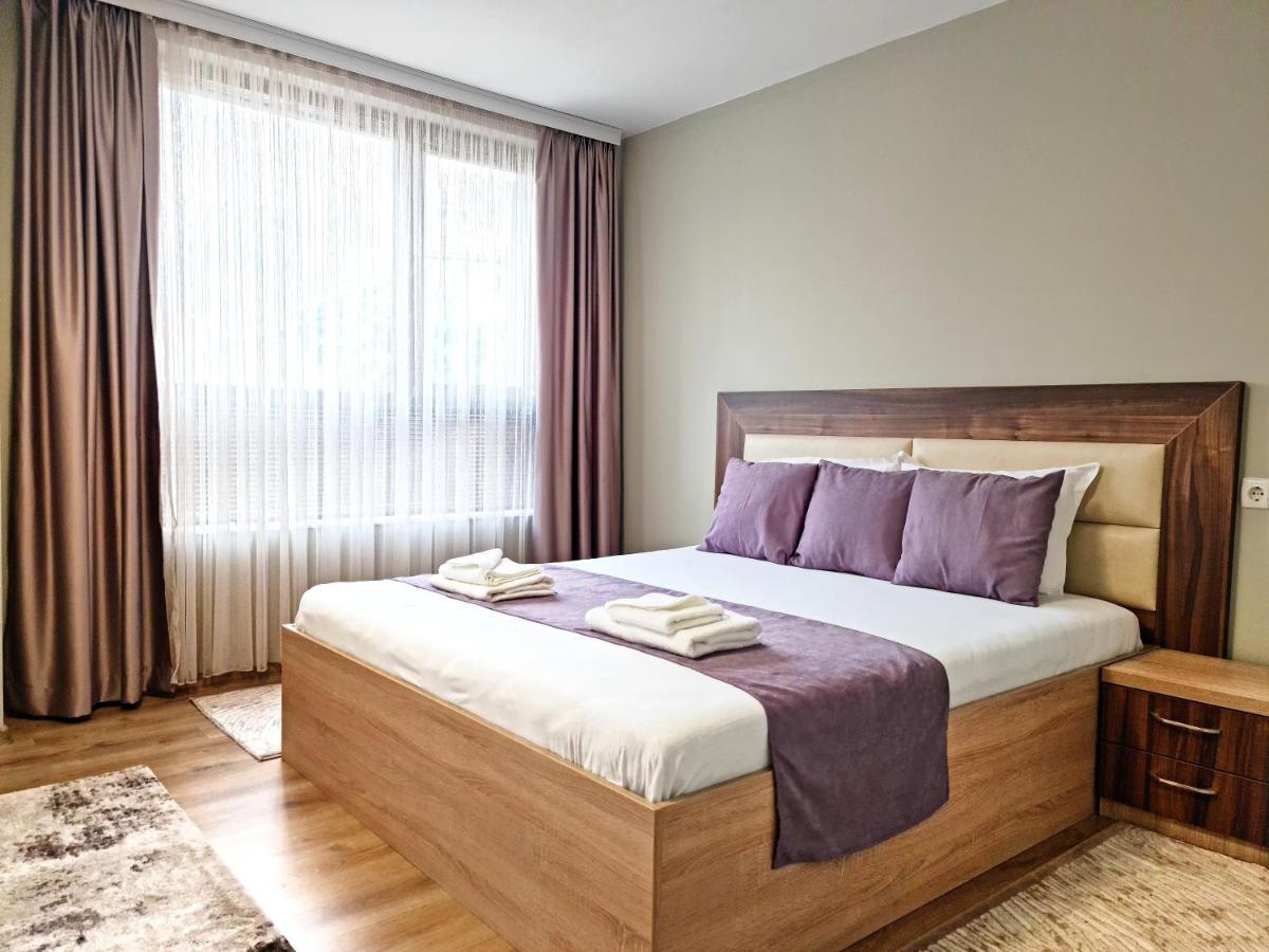 Парк Апарт-Хотел Виктория 1 Hotell Sandanski Rum bild